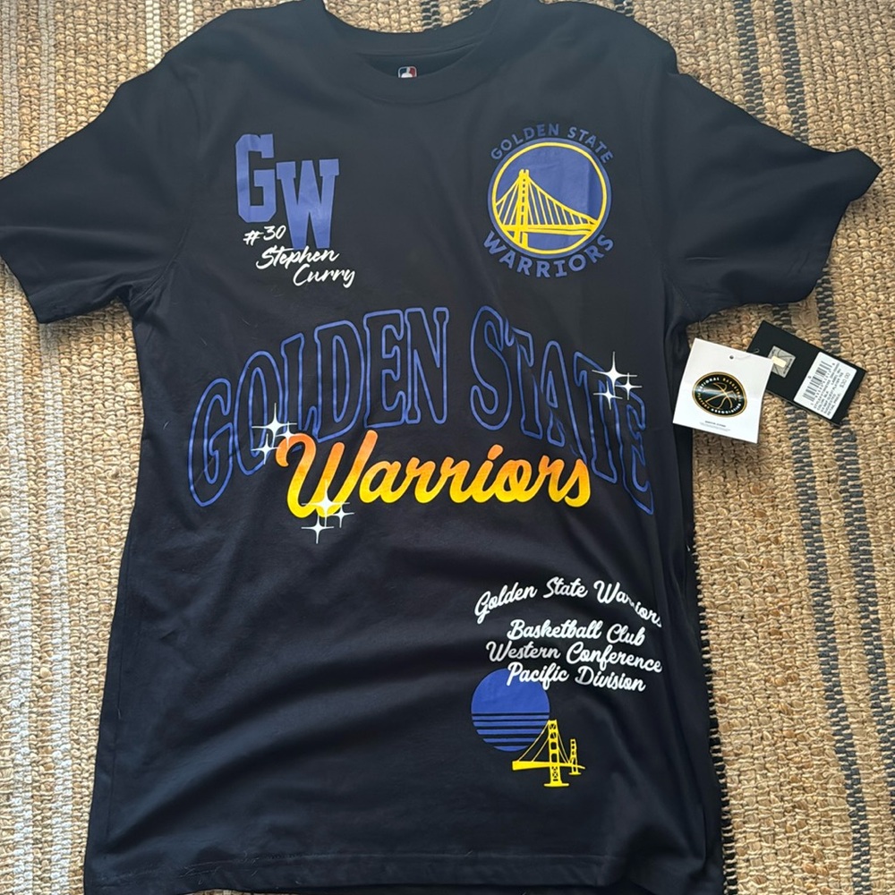 Men’s NBA Golden State Warriors shirt. Small